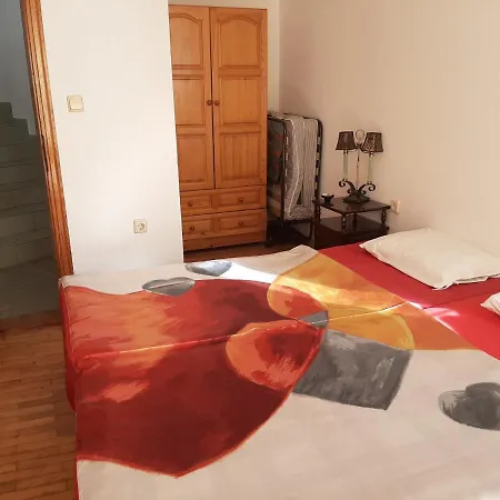 Πανσιόν Popov 2*