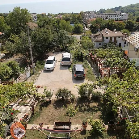 Πανσιόν Popov Μπαλτσίκ