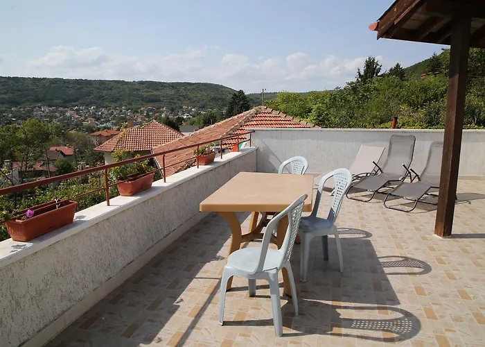 Popov Guest house 2*